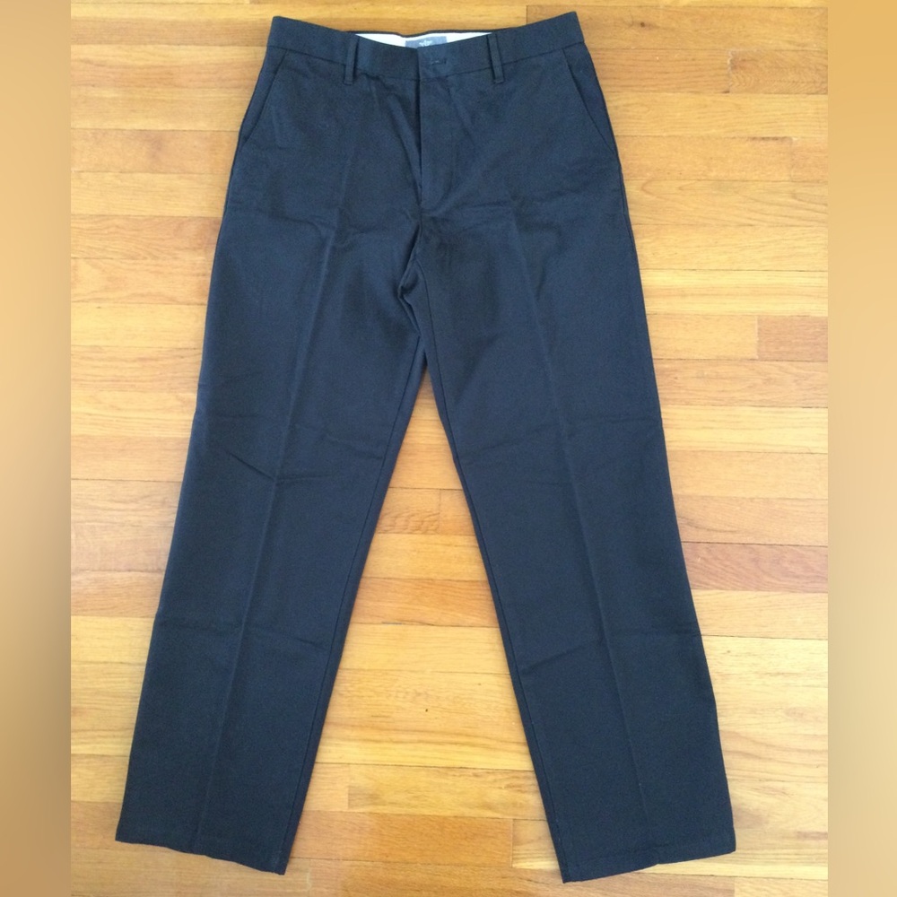 Dockers Classic Easy Khaki, black, size W33 x L32, brand new